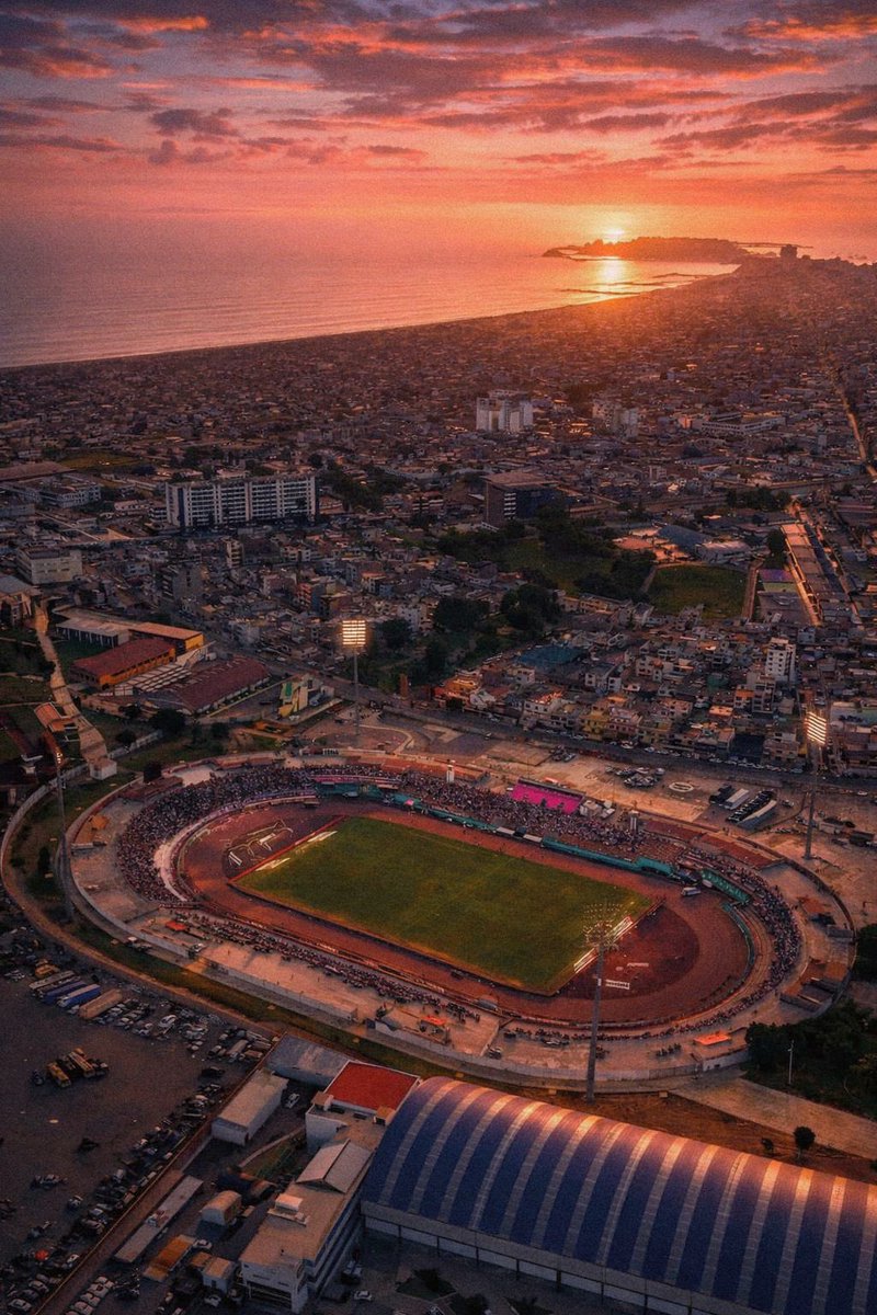 Así se ve una tarde de aliento en el Callao 🤩

Esto es el Boys, Callao, fútbol, salsa y atardeceres. 

¡Nos vemos el sabado por una tarde más!

#BPJR1991