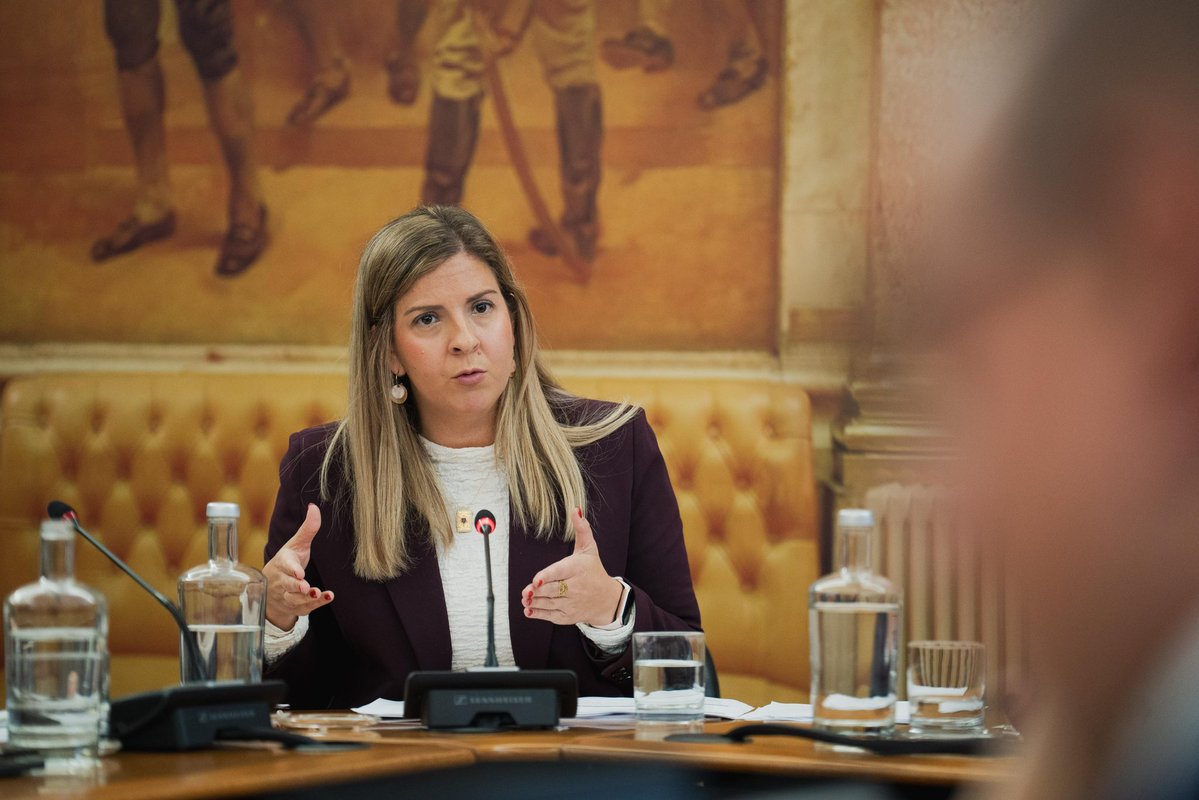 margaridalopes's tweet image. 🟣 Promover a Igualdade é uma condição essencial para o desenvolvimento do país. Combater todas as formas de violência, proteger vítimas e garantir igualdade de oportunidades é um compromisso contínuo do Governo.
#Igualdade