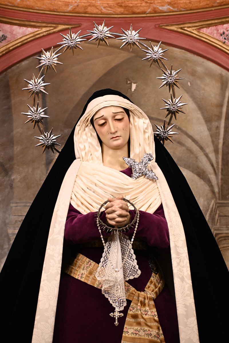 VESTIMENTA HEBREA 2026. 

Ntra. Sra. de los Dolores, Patrona de Maracena, se presenta con el tradicional atuendo de hebrea propio del tiempo de Cuaresma.

Toda la información en: 

hdadoloresmaracena.blogspot.com/2026/01/vestim…