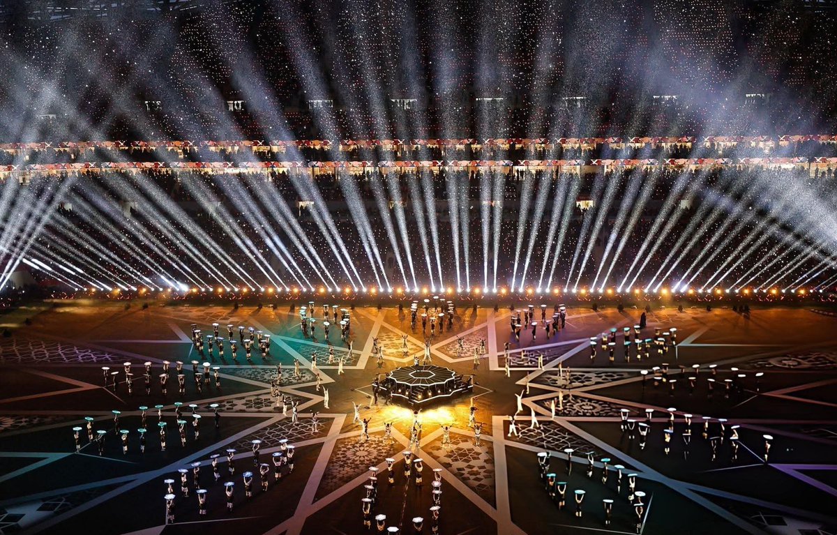 الأرقام الرسمية الصادرة عن الكاف تؤكد أن كان المغرب هو الأكثر مشاهدة عبر تاريخ البطولة. معطيات تعكس نجاح المملكة المغربية في احتضان العرس الكروي وجعله يأخذ صفة العالمية ، في انتظار الحدث الأهم مونديال 2030 ، وتبقى الفيفا الجهة الوحيدة و الرسمية التي تبث في ملاعب المباريات.