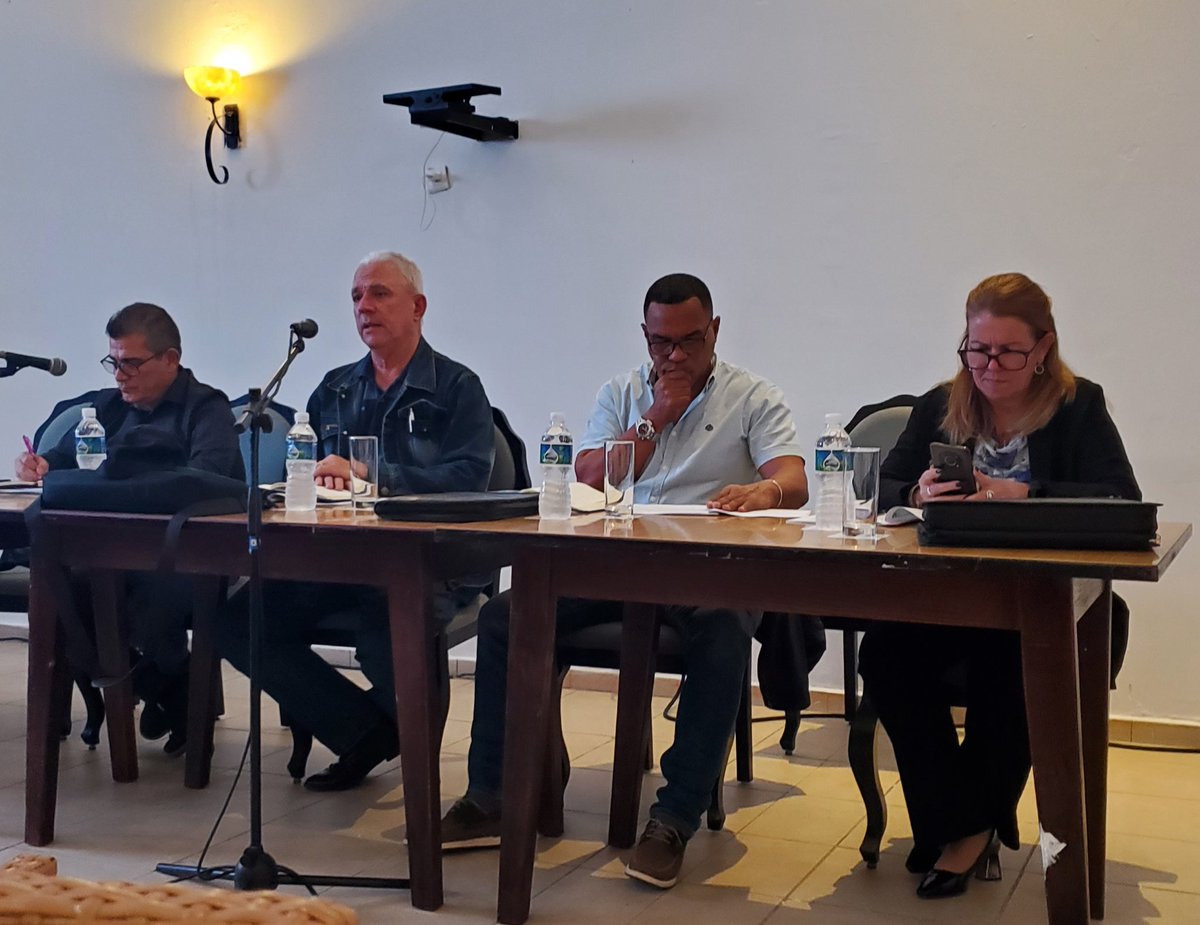 Realiza hoy la Asamblea de Balance del año 2025 con la presencia del Presidente de la OSDE Agua y Saneamiento, Vicepresidente y Directora de Cuadros.
<a href="/EAACSantaMaria/">EAA Cayo Santa María</a> <a href="/OSDE_AyS/">OSDE Agua y Saneamiento</a> <a href="/INRHCuba/">Instituto Nacional de Recursos Hidráulicos</a> , <a href="/PartidoPCC/">Partido Comunista de Cuba</a>