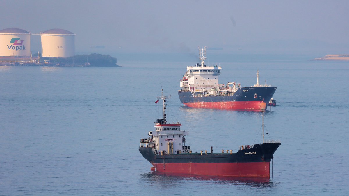 Marine_Experts's tweet image. 🌊 Not all risks are visible from the bridge. That’s why #riskassessment starts below deck and beyond checklists.

‣mare.expert 

#MᴀʀɪɴᴇExᴘᴇʀts