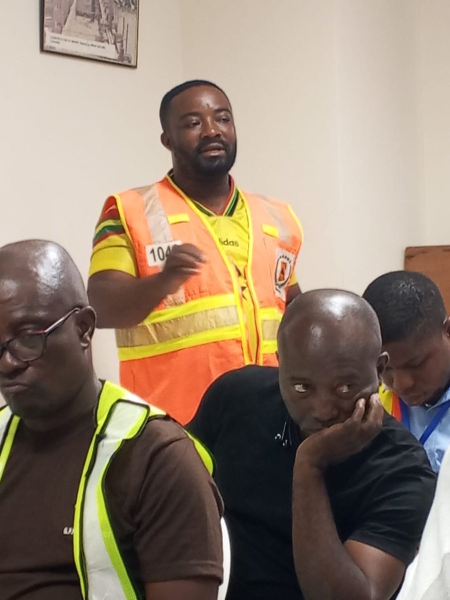 nadmoSTMA's tweet photo. NADMO-STMA , AS PART OF MEASURES TO PREVENT DISASTERS, TODAY , EDUCATED THE FISHER FOLKS OF BOSOMTWI SAM FISHING HARBOUR ON SAFE USE OF PRE-MIX FUEL.
#preventionpays #NADMO https://t.co/gPFOSPnHi6