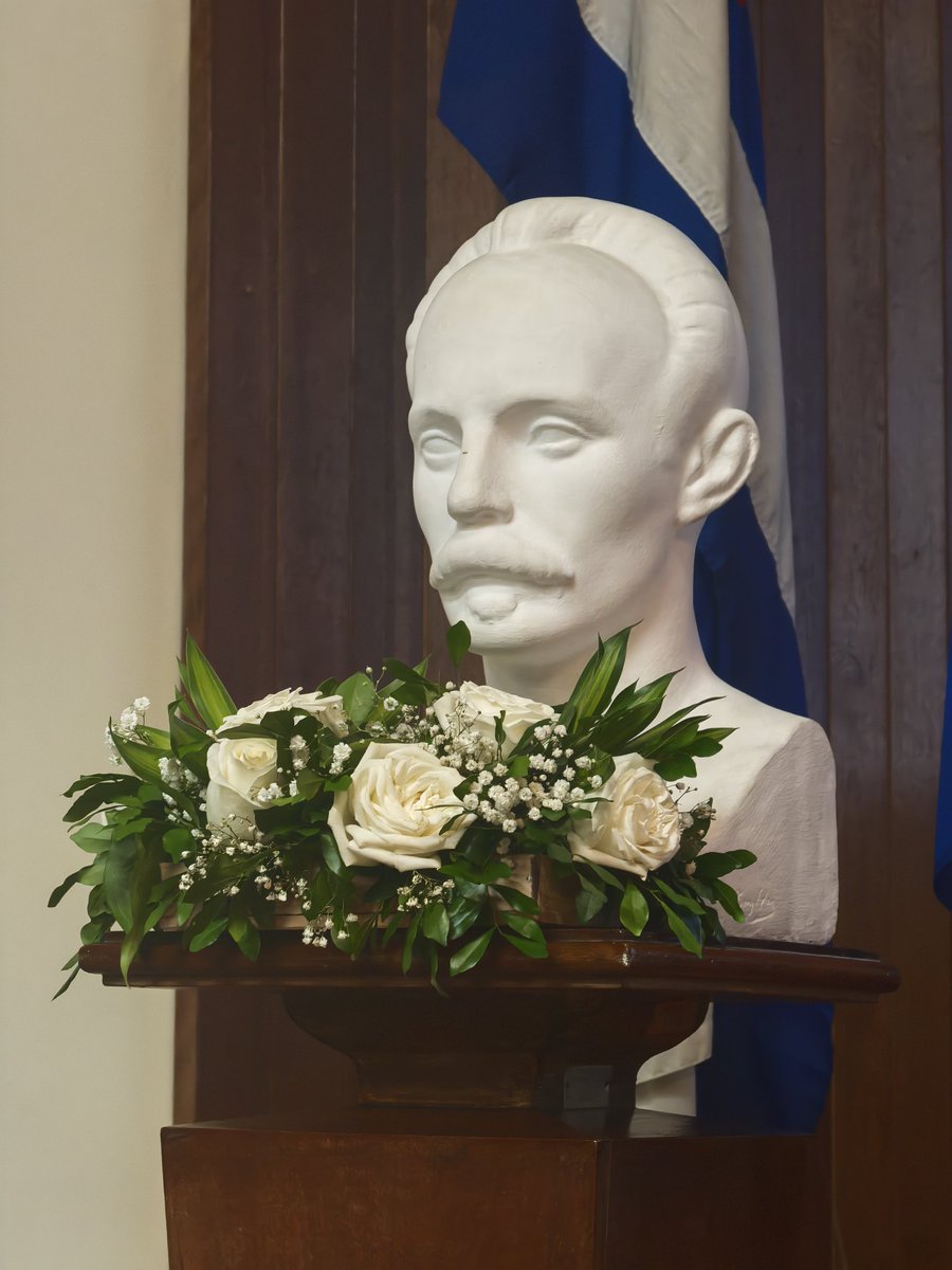 <a href="/ETECSA_Cuba/">ETECSA</a> realizó Matutino Especial en conmemoración del aniversario del natalicio de nuestro Apóstol, #JoséMartí. ✍️Conferencia “José Martí en la lucha ideológica actual”, por la Dra. Gladys González Centro Estudios Martianos. Vigencia del legado de Martí y Fidel.
#MartíVive