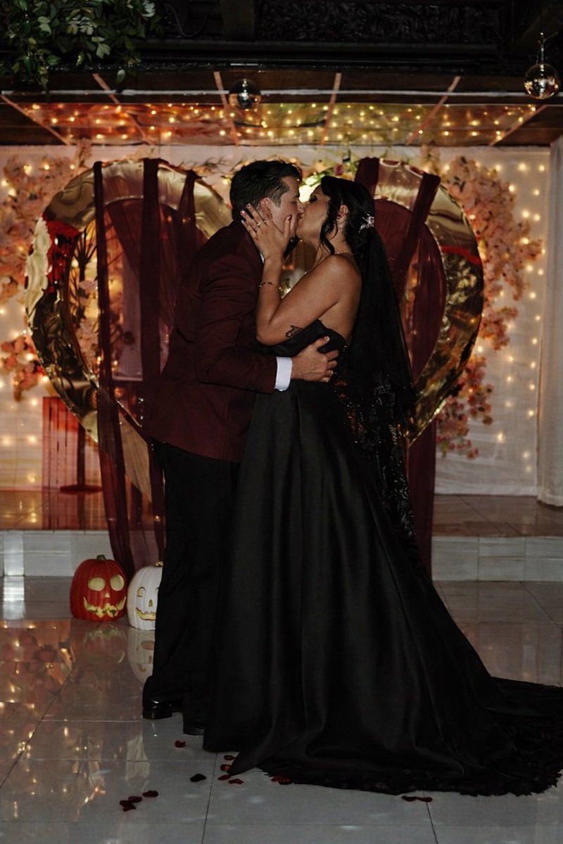 Hey guys I realized with the wildness of the end of the year never posted about a major life event. I got married to the woman of my dreams on Halloween. 🎃