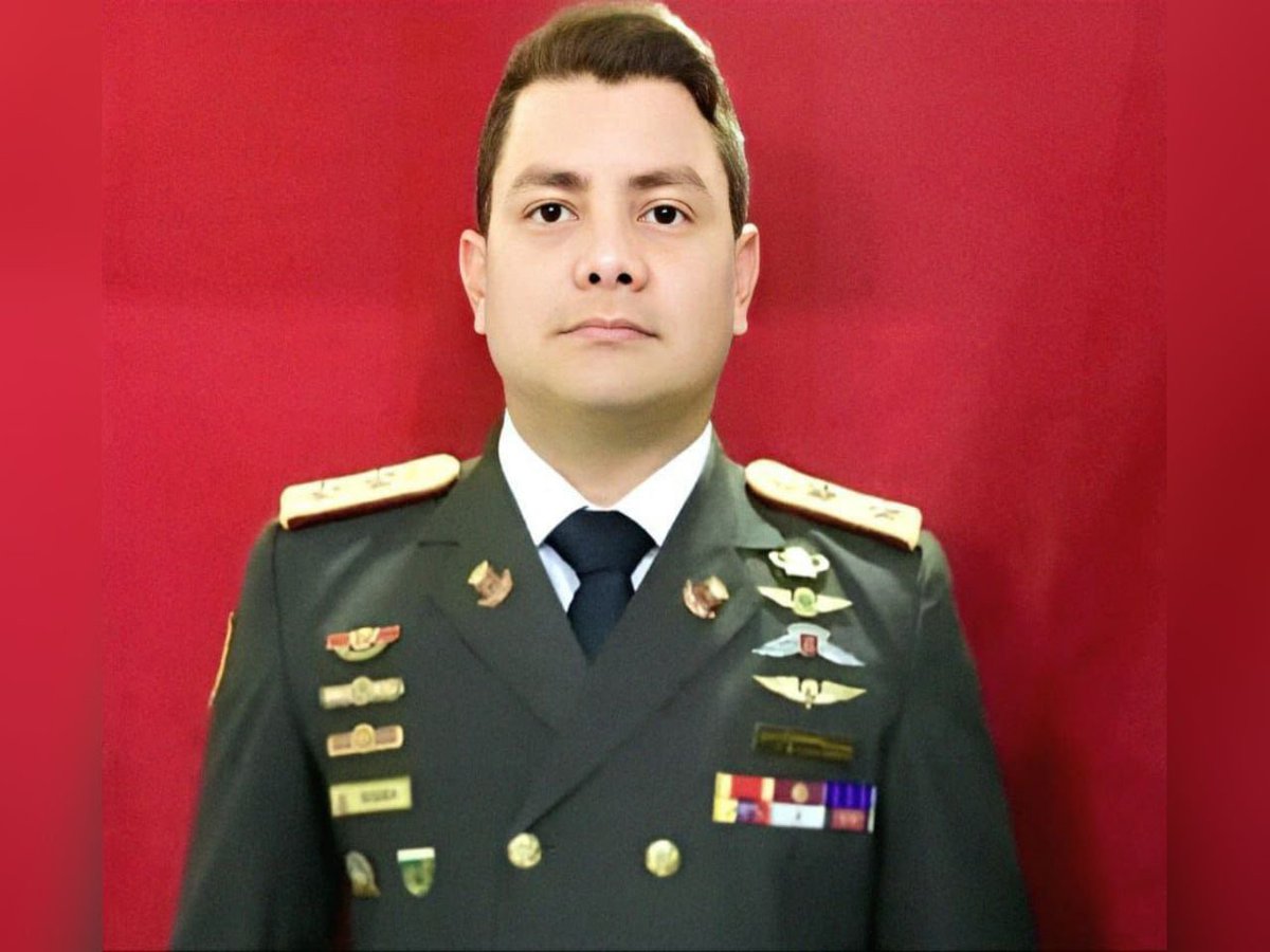 Ahora el Capitán Sequea quiere aparecer como preso político. El mismo que torturó al General Ángel Vivas y persiguió a familias enteras hoy pide compasión. No es víctima, es responsable de crímenes.
#Venezuela #DDHH #NoALaImpunidad #ElHelicoide