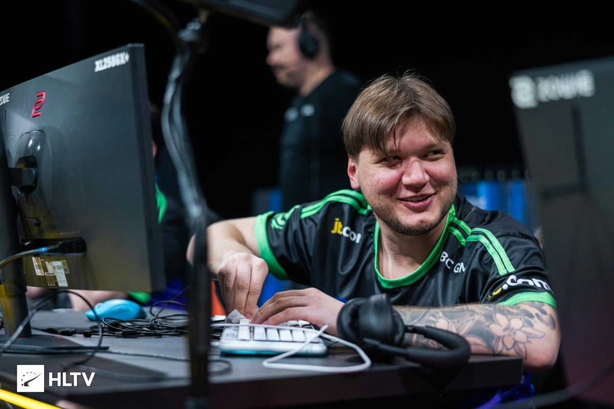 HLTVorg's tweet photo. The legend has arrived 🇺🇦 https://t.co/RIIIa479VB
