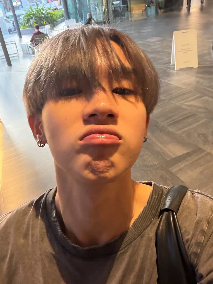 Numkeng2004's tweet image. 🍦: มีคนมาอ้อนยังวันนี้ ?-?
🥜: ยัง ไหนมาอ้อนใกล้ๆ