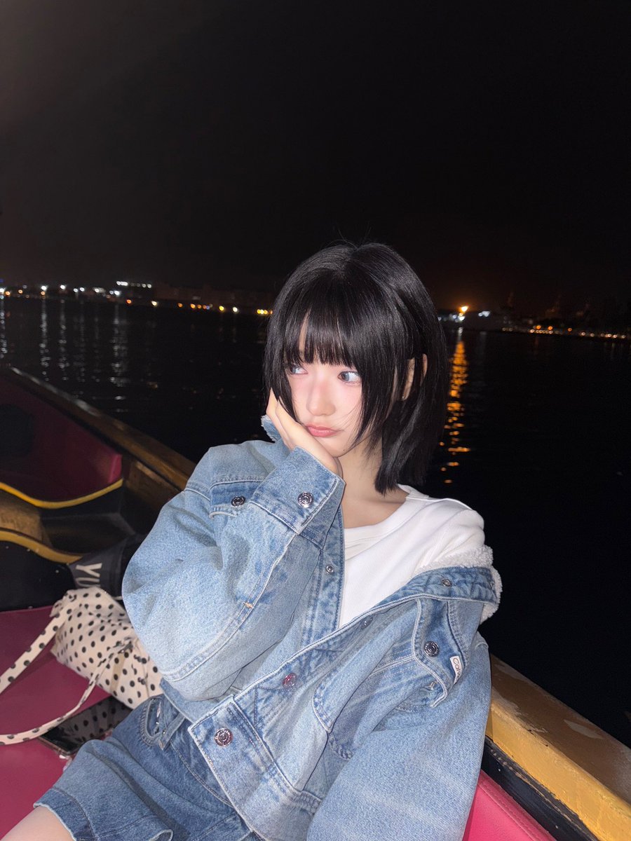 ㅤ 
             ꒰ #moiCHÉRII ꒱ 
ᰔᩚ 𝑭𝒓𝒐𝒎 𝒕𝒉𝒆 𝑨𝒖𝒕𝒖𝒎𝒏 𝗕𝗘𝗟𝗟𝗘 🍓

CHÈRII!!! I returned safely, and now I’m sharing a little piece of my time in Singapore with you ฅ^•-•^ฅ　
 ㅤ