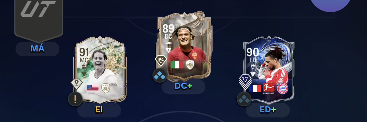 kitinho02's tweet image. Los sbc que hice en toty (1.5kk valor total, son los tres horribles) / el sbc que debi hacer (es la mejor carta del juego)