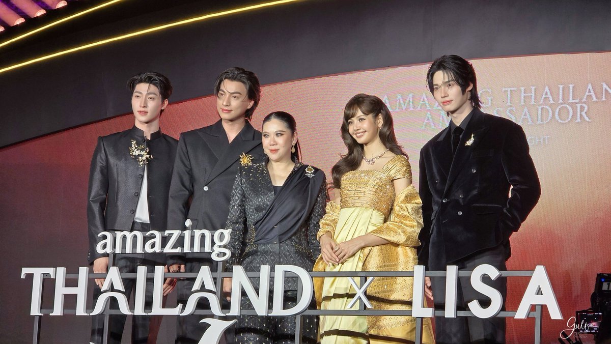 LISA, Win Metawin, Gulf Kanawut and Blue Pongtiwat stun together at the Amazing Thailand Ambassador Exclusive Night in Bangkok.