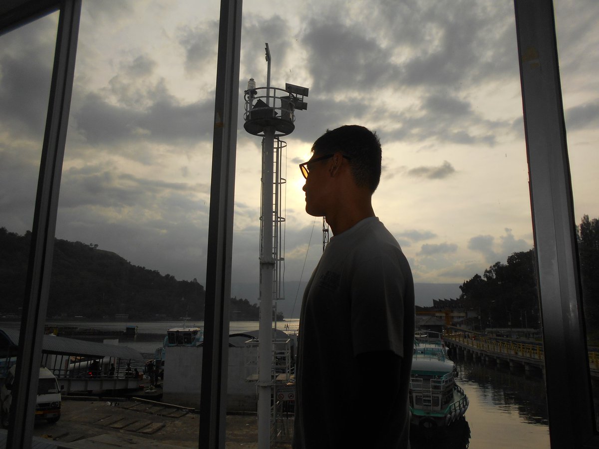 urfaveboi tweet media