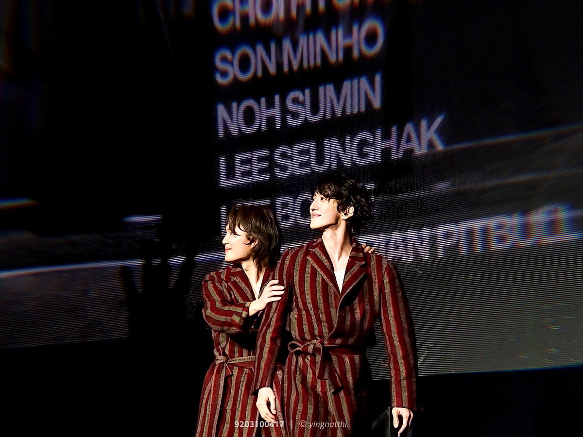 합창의 밤 
𝗝𝗮𝗻𝗻𝗮𝗯𝗶 𝗖𝗼𝗻𝗰𝗲𝗿𝘁
𝟮𝟬𝟮𝟲, 𝙏𝙝𝙚 𝙋𝙖𝙧𝙩𝙮 𝘼𝙣𝙩𝙝𝙚𝙢 

────
𝗋𝖾𝗌𝖾𝗋𝗏𝖾𝖽 𝖿𝗈𝗋 𝟵𝟮𝟬𝟯𝟭𝟬𝟬𝟰𝟭𝟳 │ © 𝘺𝘪𝘯𝘨𝘯𝘢𝘵𝘵𝘩𝘪.
#잔나비 #JANNABI #KimDoHyung #Choijunghoon