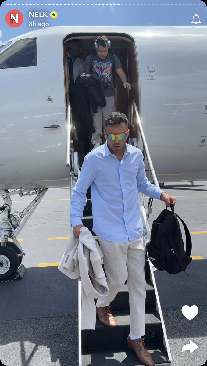 codyspacely's tweet photo. @nelkboys @happydad getting out a private jet but can’t send me $1k i won on their giveaway smh https://t.co/y8uMe7HCnu