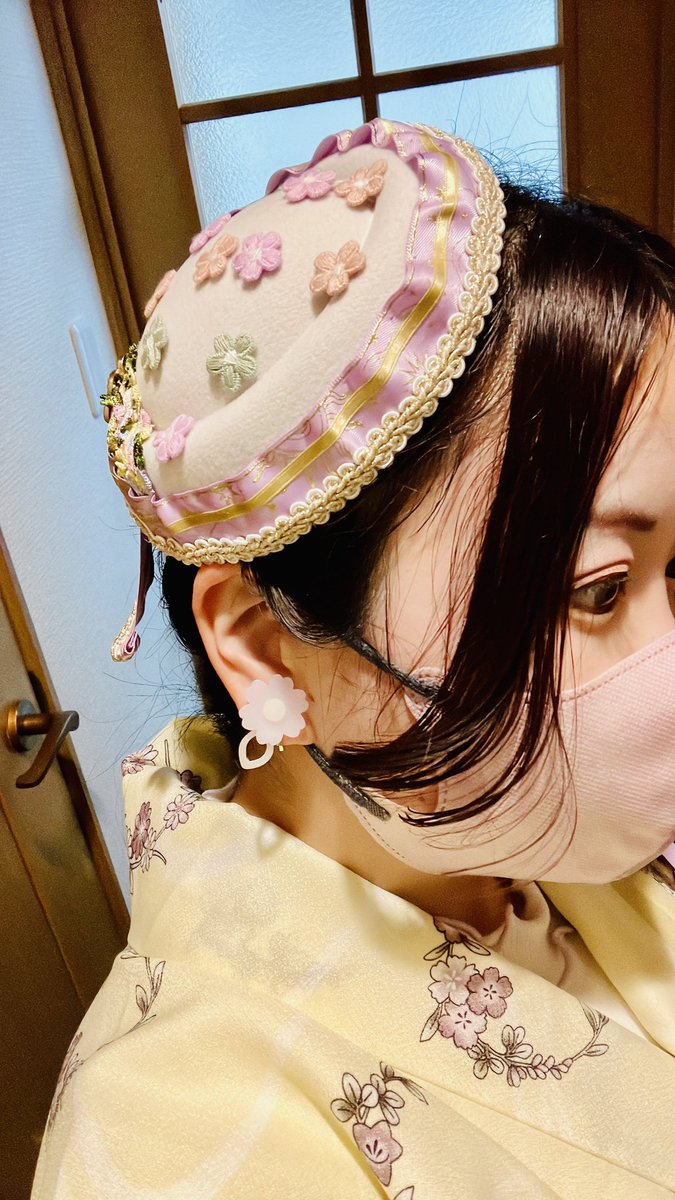 ゆぅの誕おめディズニー満喫してきた〜〜〜
ど平日水曜なのに混んでたけど楽しかった〜〜〜
ラプのバウンドコーデに初挑戦したりもして
ミニハットはゆぅに作ってもらったラプモチーフ！
本当にめちゃくちゃ可愛い本当にありがとう