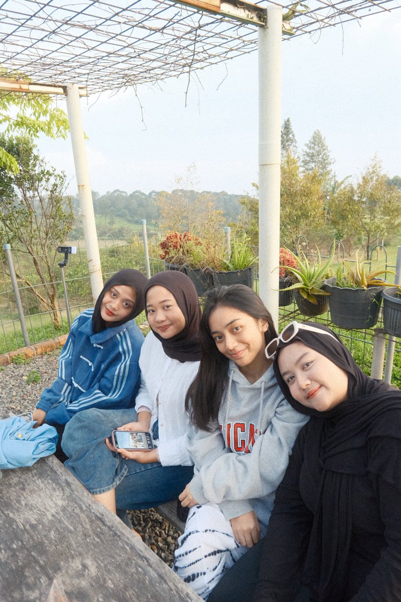 ⋆˚࿔ 𝜗𝜚˚⋆ tweet media