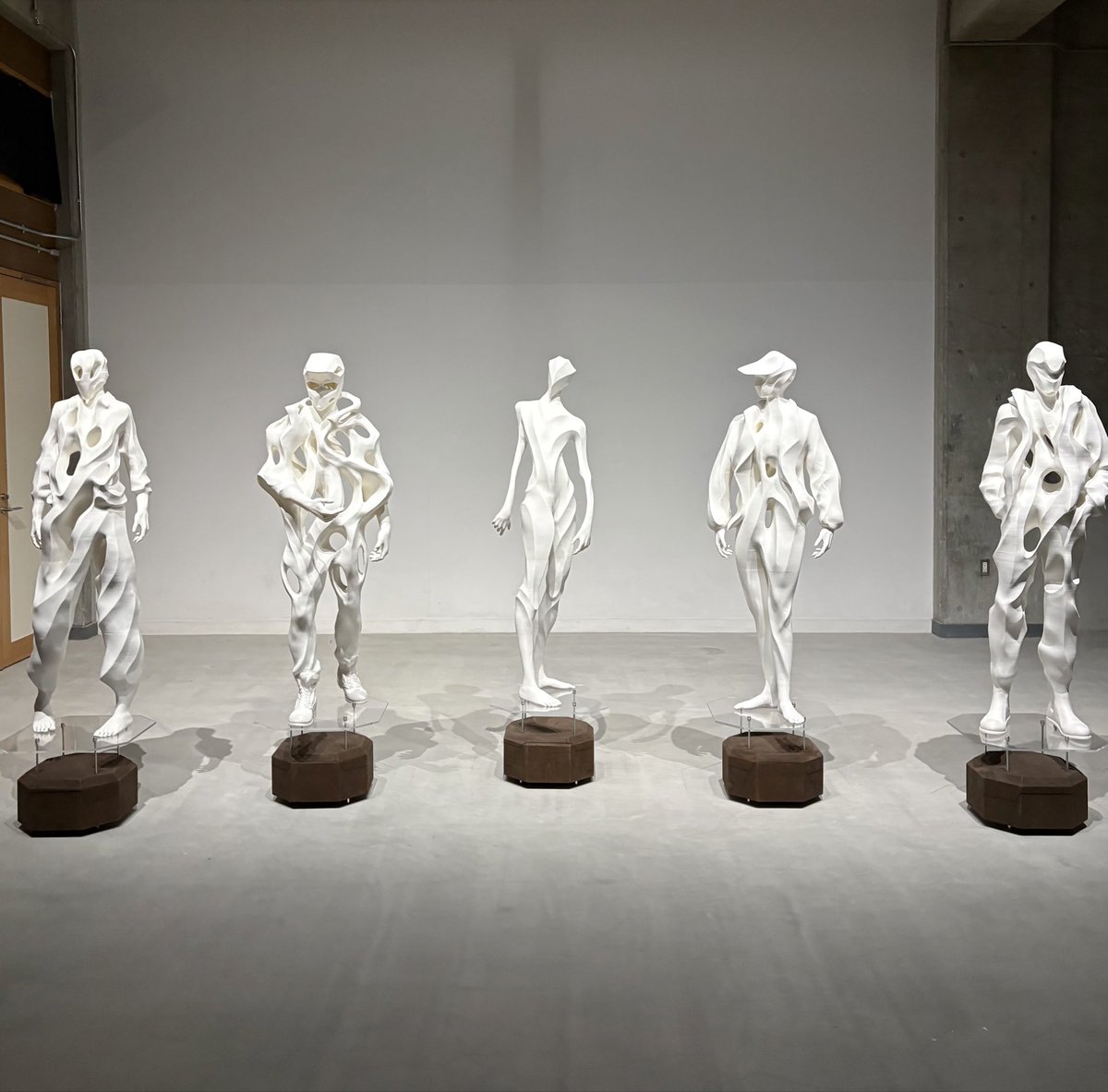 1121takka's tweet photo. 第74回 東京藝術大学 卒業・修了作品展
彫刻科
笹部泰生さん
スタイリッシュでかっこいい https://t.co/pHapmJHeQD
