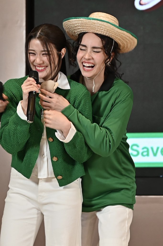 อ้ายใส่เสื้อปุ๋ยแถมมาน้องหล่า 🤣

GINJAY X GRABFOOD
#GrabFoodถูกกว่าชัวร์xGinJay