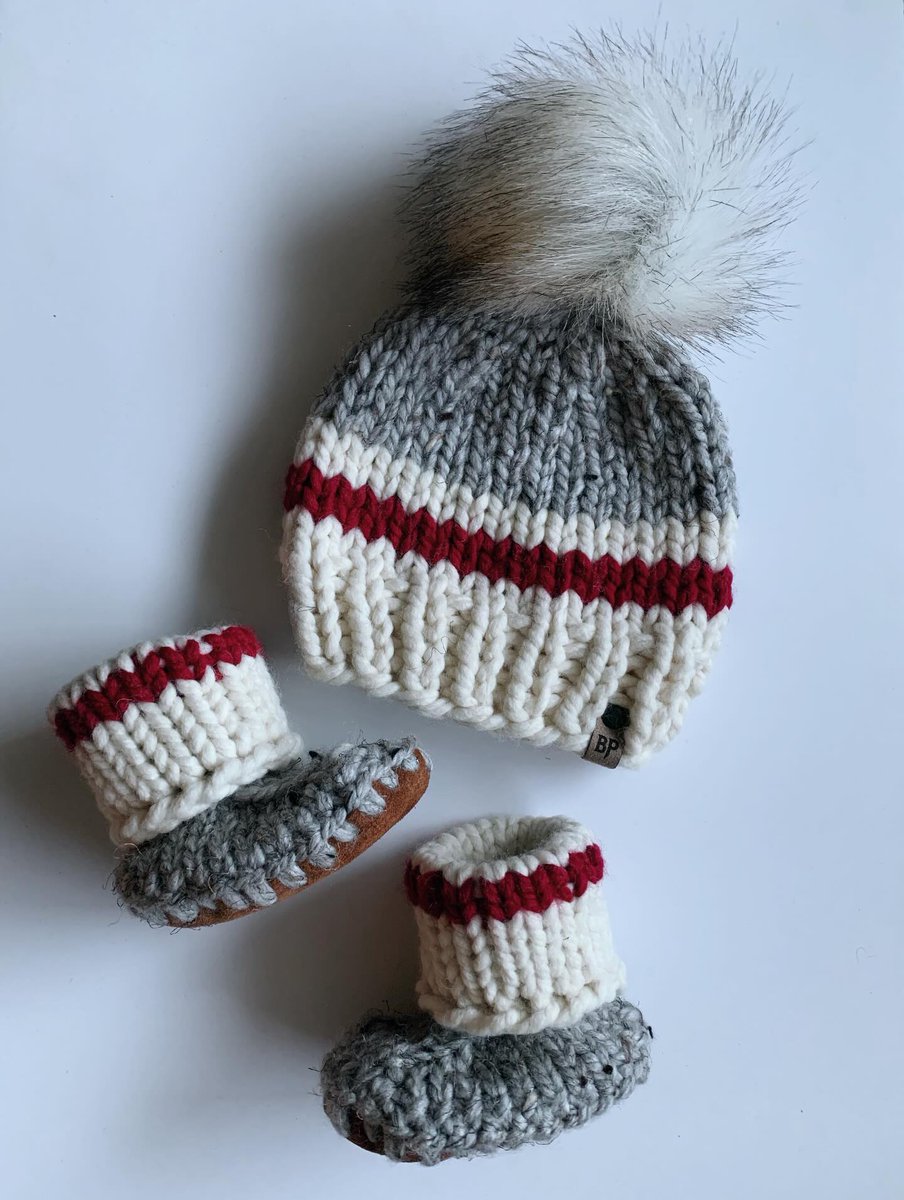 LionBrandYarn's tweet image. Cozy coordinates for the tiniest trendsetter!! 🧶🤩
Wool-Ease® Thick &amp;amp; Quick® Yarn: ow.ly/eqi750XZRN1
📷 blackpurlknit (IG)
.
#knit #knitknitknit #knitting #knitwear #handmade #diycrafts #yarn #yarnlove #yarncrafts #babyknitwear