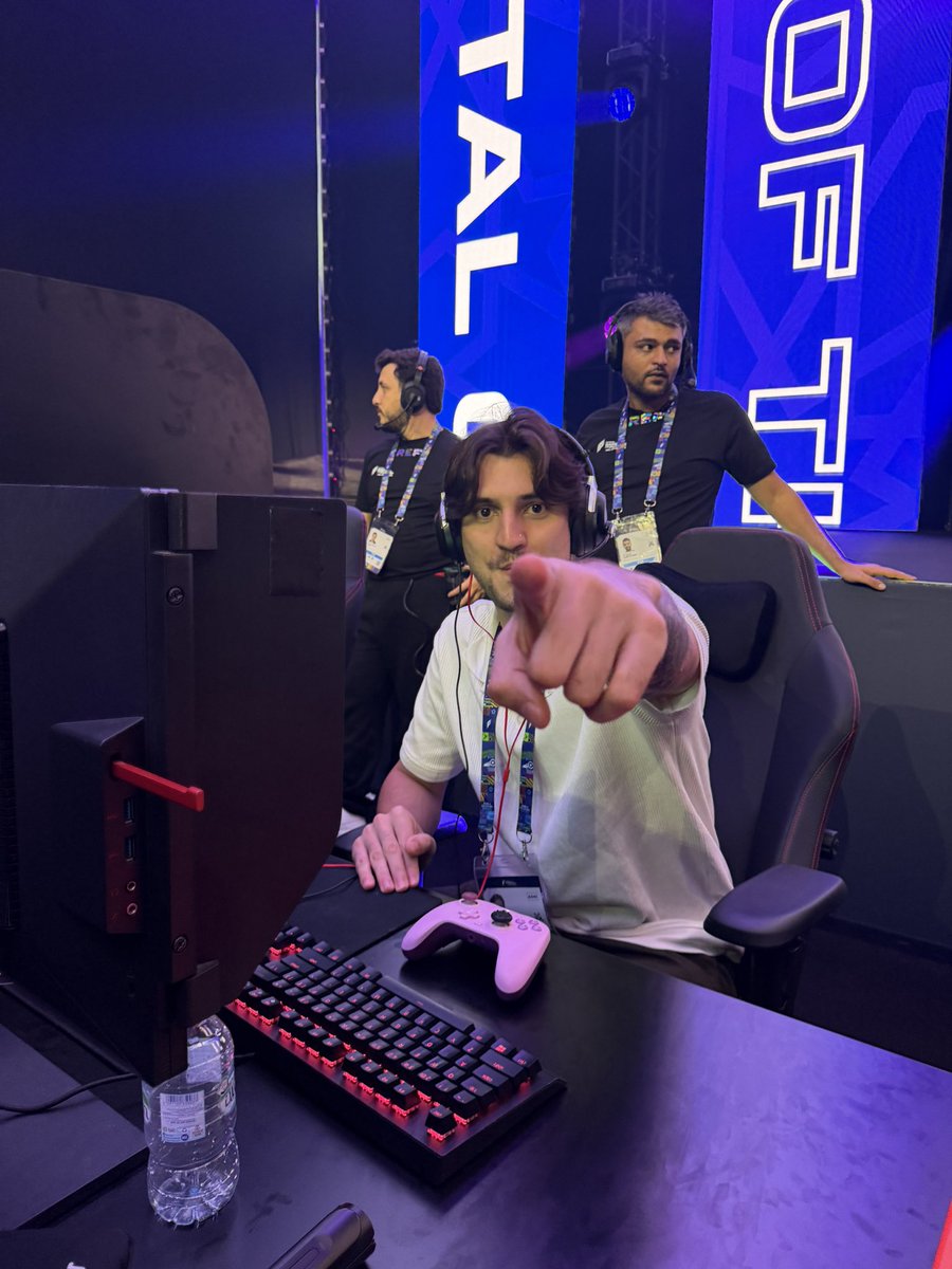 Kaiki Pinecio Reis 🇫🇷 tweet media