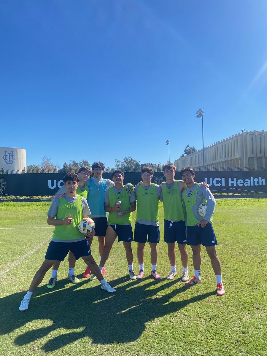 Yossi Raz tweet media