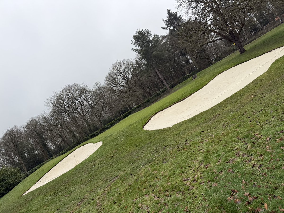 Few pictures from <a href="/DraytonParkGC/">Drayton Park Golf Club</a> from our install of <a href="/BunkerMat_com/">Whitemoss Eco - Innovative Golf Course Solutions.</a> into some big well prepared bunkers by the <a href="/DraytonParkGK/">Drayton Park GC Greenkeepers</a> lads.
