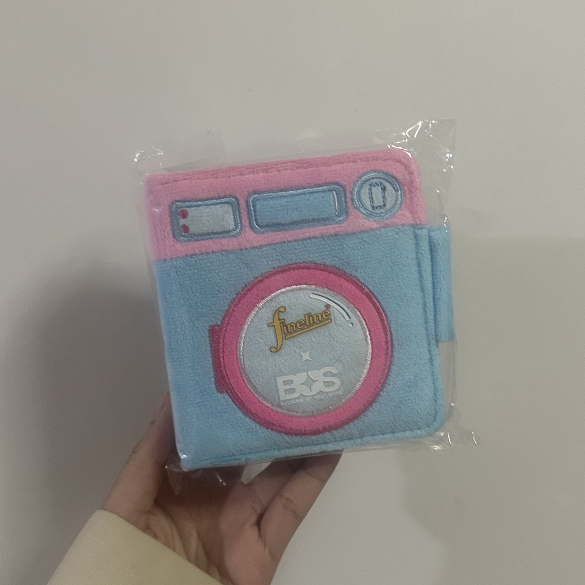 ✿ 17s s t u f f 𓂋 tweet media