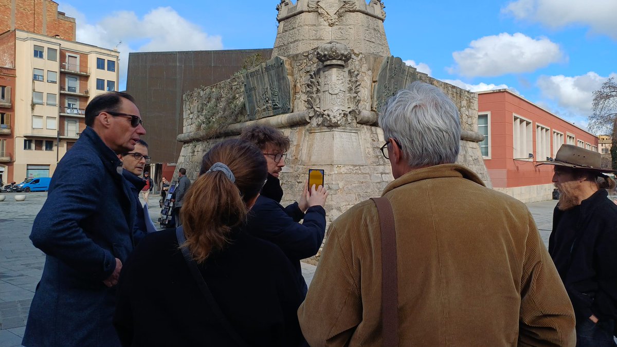 PhotoConsortium tweet media