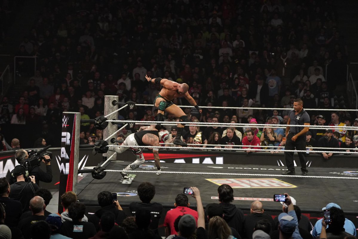 _Theory1's tweet image. Mfs wanna be diamonds,
but always run from The Pressure🧨