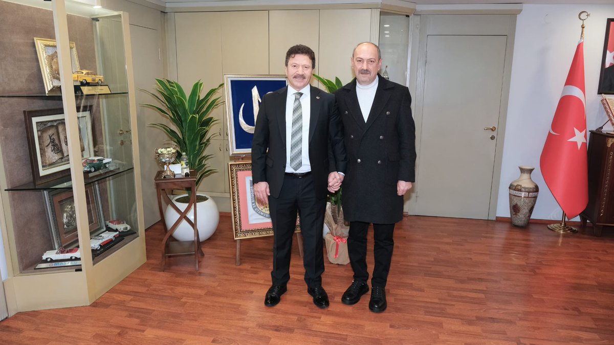 MehmetYiginer's tweet image. Kocaeli Servis Araçları İşletmecileri Esnaf Odası Başkanımız Şenol İkizek, Kocaeli Şehiriçi Minibüsçüler ve Otobüsçüler Odası Başkanımız Mustafa Kurt, Gebze Şoförler ve Otomobilciler Esnaf Odası Başkanımız Necati Kaya, Derince Özel Halk Otobüsü İşletmecileri Esnaf Odası…