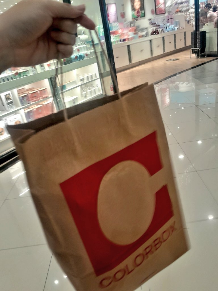 kata ka warti liat2 aja kan kan malah beli benerann