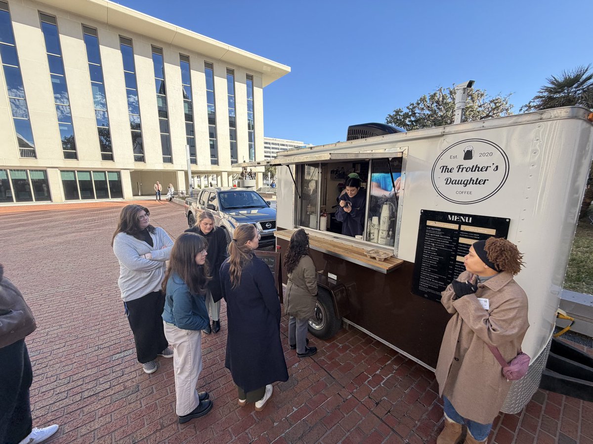 MoffittNews's tweet photo. Take a coffee break at the Capitol Courtyard and get a free head &amp; neck cancer screening! Early detection matters, and so does great coffee. Huge thanks to @RSAConsulting for fueling #MoffittDay! https://t.co/tbYtJ73UeF