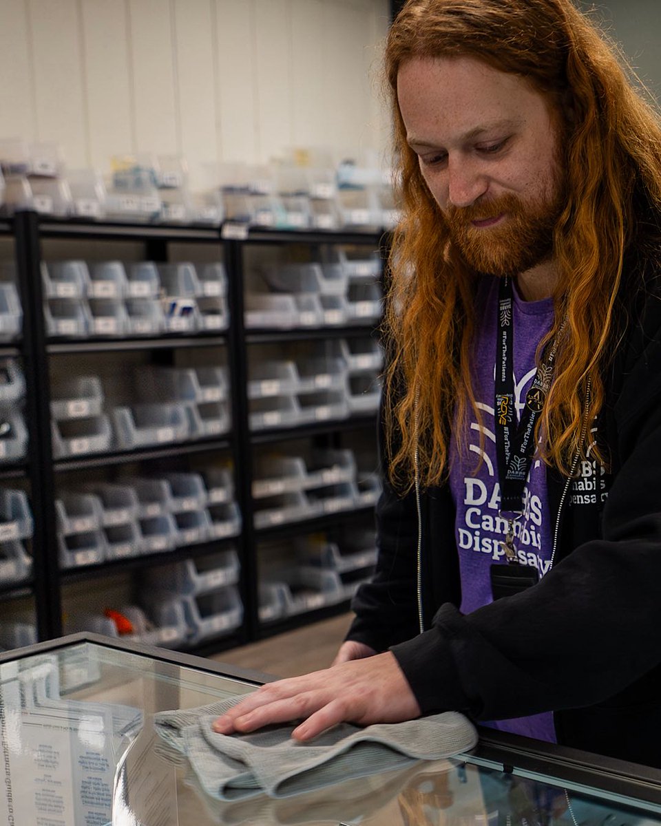 Check out Cody doing what Cody does best—keeping it so clean you could see your reflection 😎🧼 True DABBS dedication. Hope everybody’s staying warm out there, Mississippi! 💚 Nothing for sale. Educational vibes only
