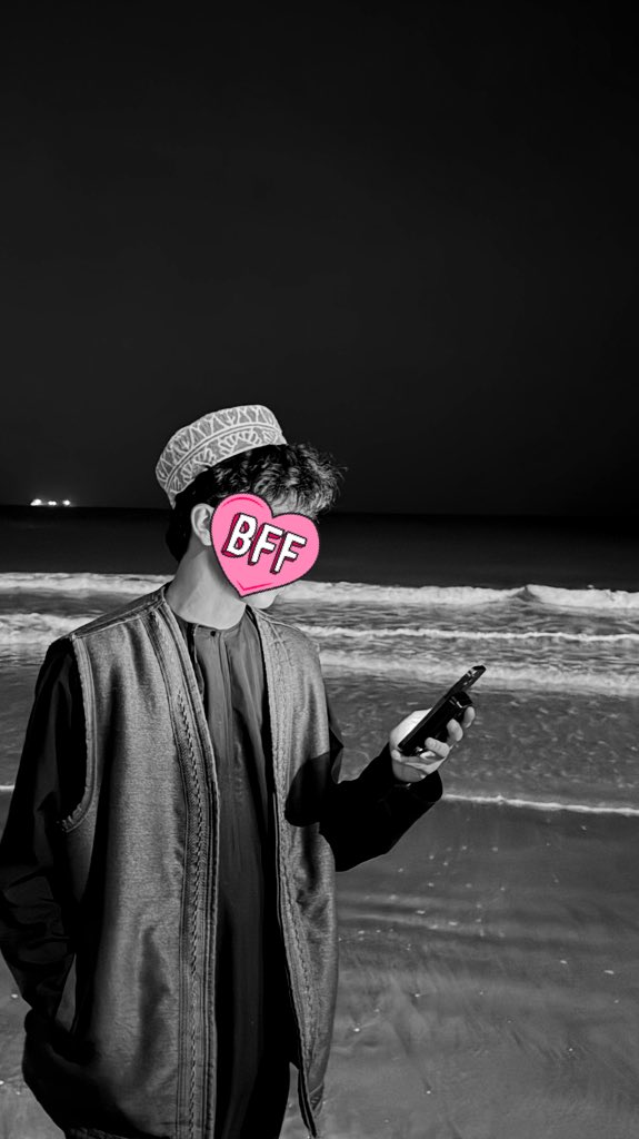 7h00d's tweet image. الكلب عشاان الأتنشن 😂.