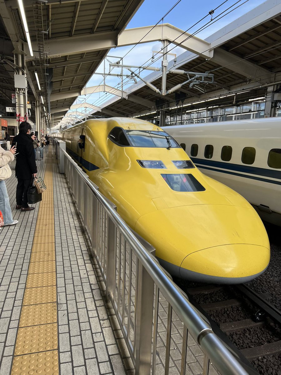 ドクターイエロー見たの初めてかも