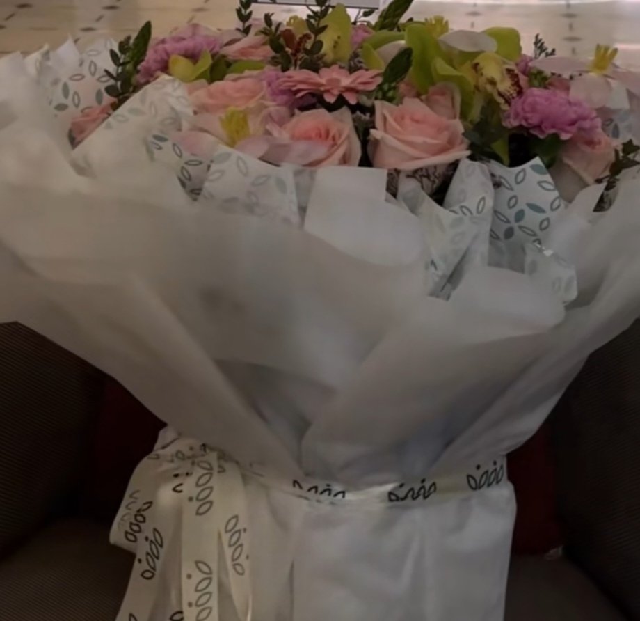 شيئان يتركان أثراً لاتمحوه السنين :
_ سند صادق انتشلك في عز  انهيارك .
_ وخذلان مفاجئ أسقطك في عز ضعفك .
#رسائل
#رسالة_اليوم 
#رسالة_لقلبك 
#رسالة_لك