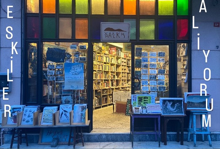 Eski/yeni kitaplarınızı, dergilerinizi, kasetlerinizi, müzik cdlerinizi, koleksiyonlarınızı yerinden alıyoruz. Taşınıyor musunuz? Minimal bir yaşamamı geçiyorsunuz? Evdeki fazlalıklardan mı kurtulmak istiyorsunuz? Ben ne yapacağım bunları mı diyorsunuz? Bize ulaşın!