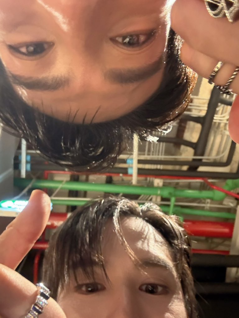 เก่งมว๊ากกกก~ เป็นไงกันบ้างหวังว่าจะชอบกันนะครับ  🌊☀️

SAILUBPON NEW SERIES

#CHANGEVERSE2026