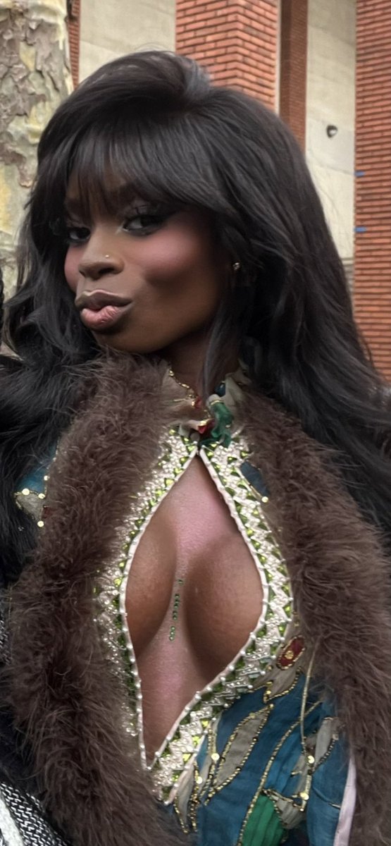 kordenas's tweet image. THE GEMS IN BTWN THE GIRLS