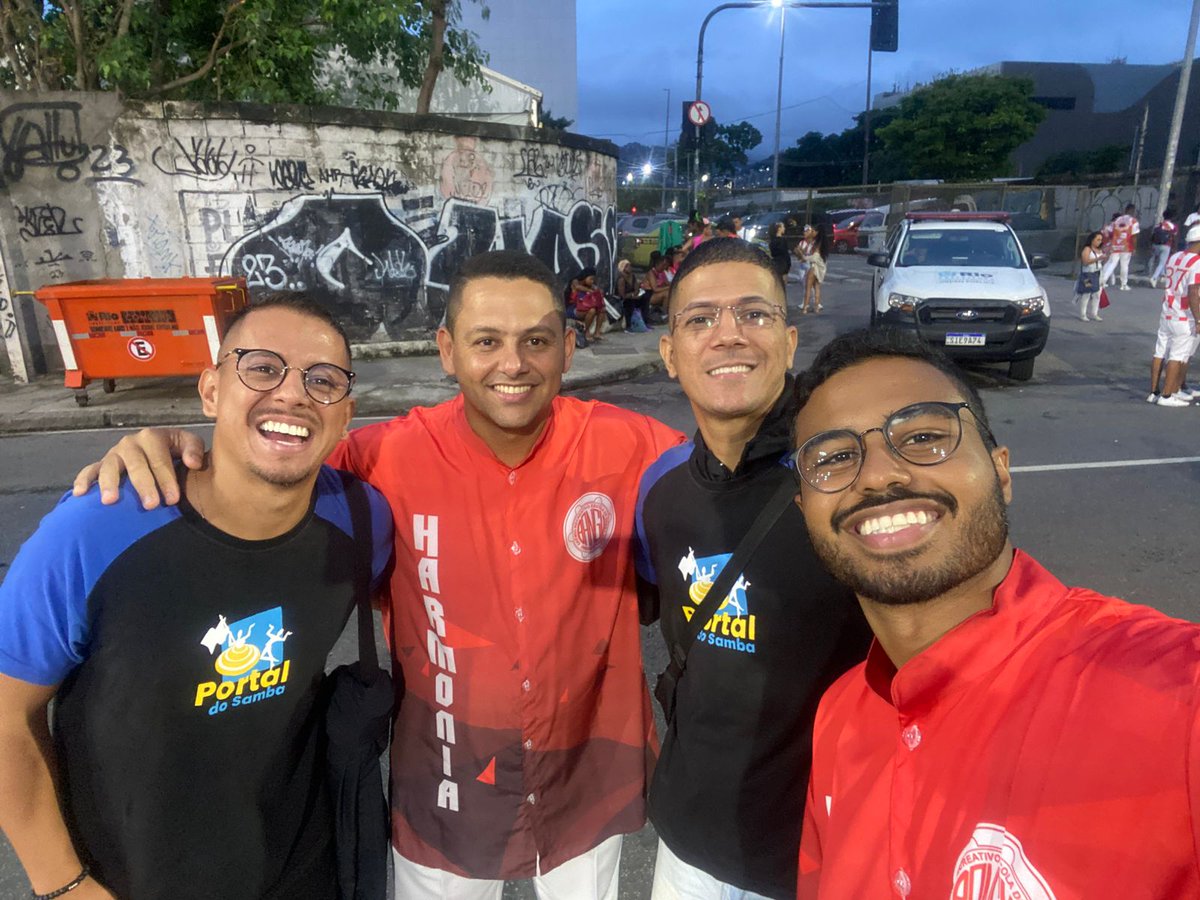 VHGO_19's tweet photo. Ensaio Técnico - Unidos de Bangu https://t.co/sj6N0MeEkR