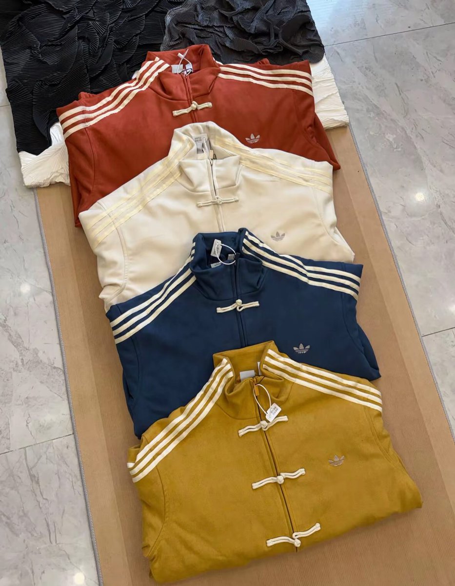 LONGUE VIE À TOUS MENNÉS ❤️ tweet media