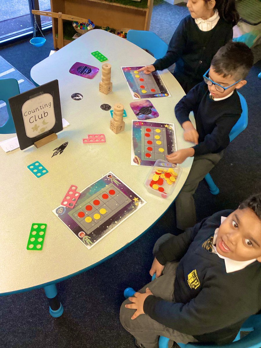 HolyFam_Rec's tweet photo. Reception have been working hard on reading words with digraphs and enjoying lots of phonics games! Weโve also been exploring number bonds to 6, 7 & 8 using partโpartโwhole language. ๐๐ขโจ
#EnglishHFB0 #ReadingHFB10 #MathsHFB10 https://t.co/zi1yo8hCqu