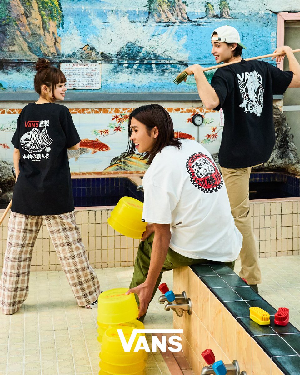 日本の文化を象徴するモチーフに、 VANSのアイコン Checkerboard を