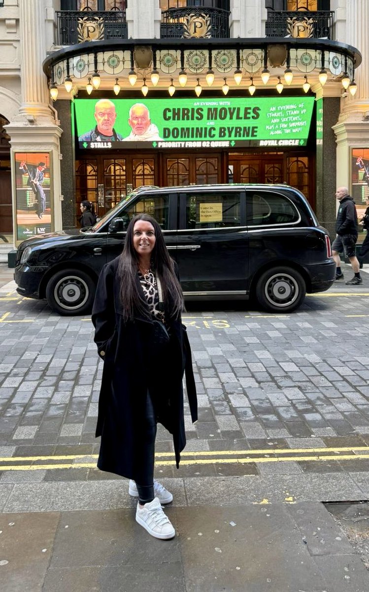 Here! Now off for pre show dinner and drinks! <a href="/ChrisMoyles/">Chris Moyles</a> <a href="/domisatwit/">Dominic Byrne</a>