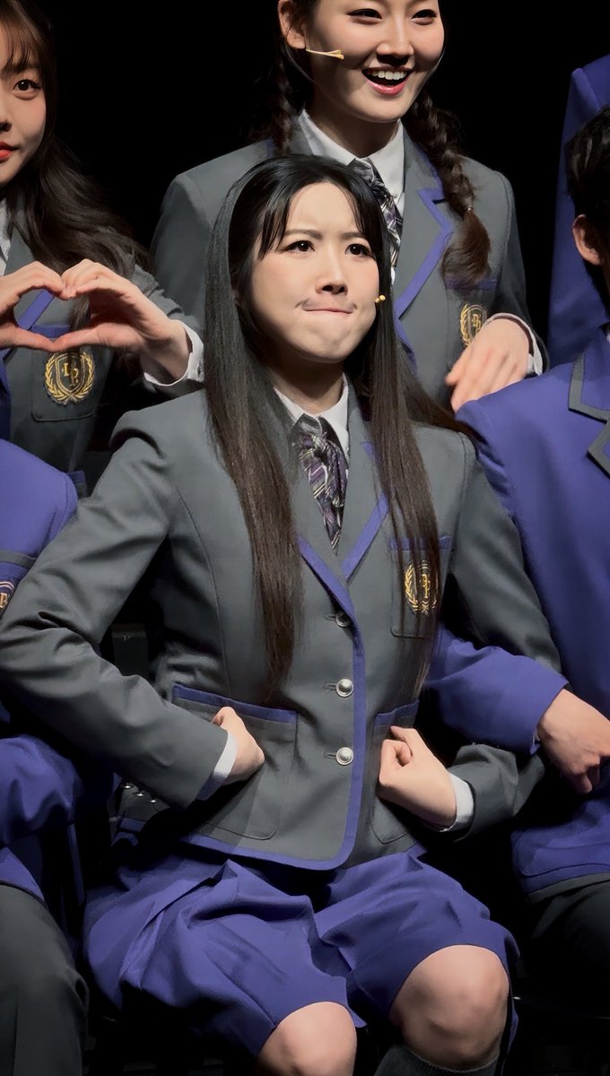 헤이그만국평화회의 tweet media