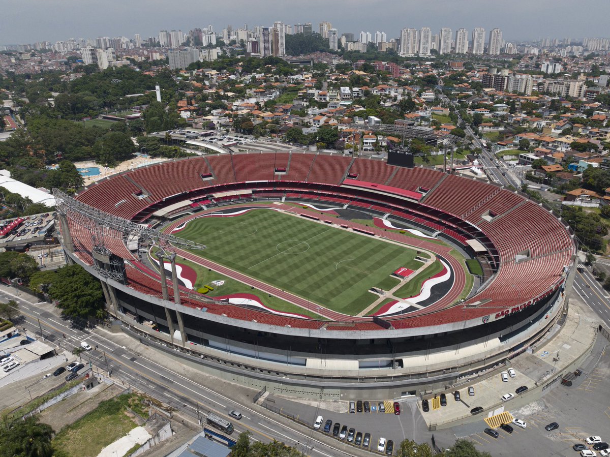 O São Paulo FC anunciou que contratou a FTI Consulting, consultoria global especializada em gestão de crises, investigações corporativas e estruturação de práticas de governança e integridade, e o escritório de advocacia Machado Meyer Advogados, para condução e supervisão,