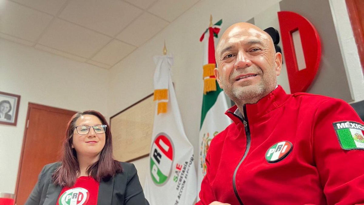 rigofuentes's tweet image. Construyamos partido todos los días.

La Secretaria de Acción Electoral, @ArletteMacpher1 y el Subsecretario Jurídico Electoral, Enrique Dupuy, llevan a cabo una labor con el Presidente del @PRI_MorelosOF, @eliasibps, que ya nos prepara en la #Ruta27.

🇲🇽 @alitomorenoc
@SAE_CEN