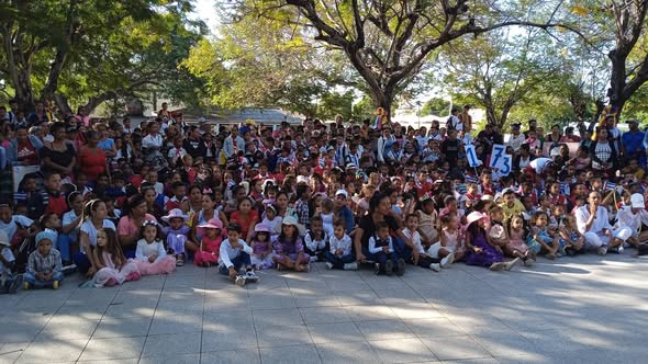 CNCTVGranma's tweet image. #ProvinciaGranma | Reafirman nuevas generaciones de los municipios #Manzanillo, #BartoloméMasó, #MediaLuna y #Pilón el legado de #JoséMartí, a 173 aniversario de su natalicio.
FOTOS | Varios perfiles personales e institucionales en Facebook
#MartíVive
#MartiVive