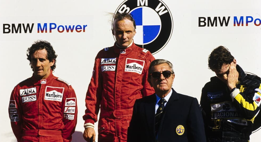 Niki Lauda não foi só velocidade.
Foi coragem, inteligência e obsessão por vencer, mesmo quando tudo parecia perdido.
Seu legado vai muito além das pistas.

Leia e relembre a história de Niki Lauda: pirelli.com/global/pt-br/r…