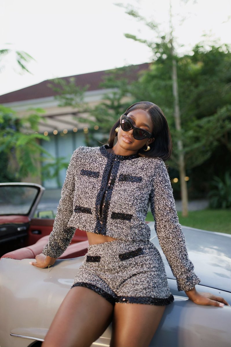 dede_ashiogwu's tweet image. Crafted and designed for bold moves because every outfit tells a story🤍 
@miskayboutique